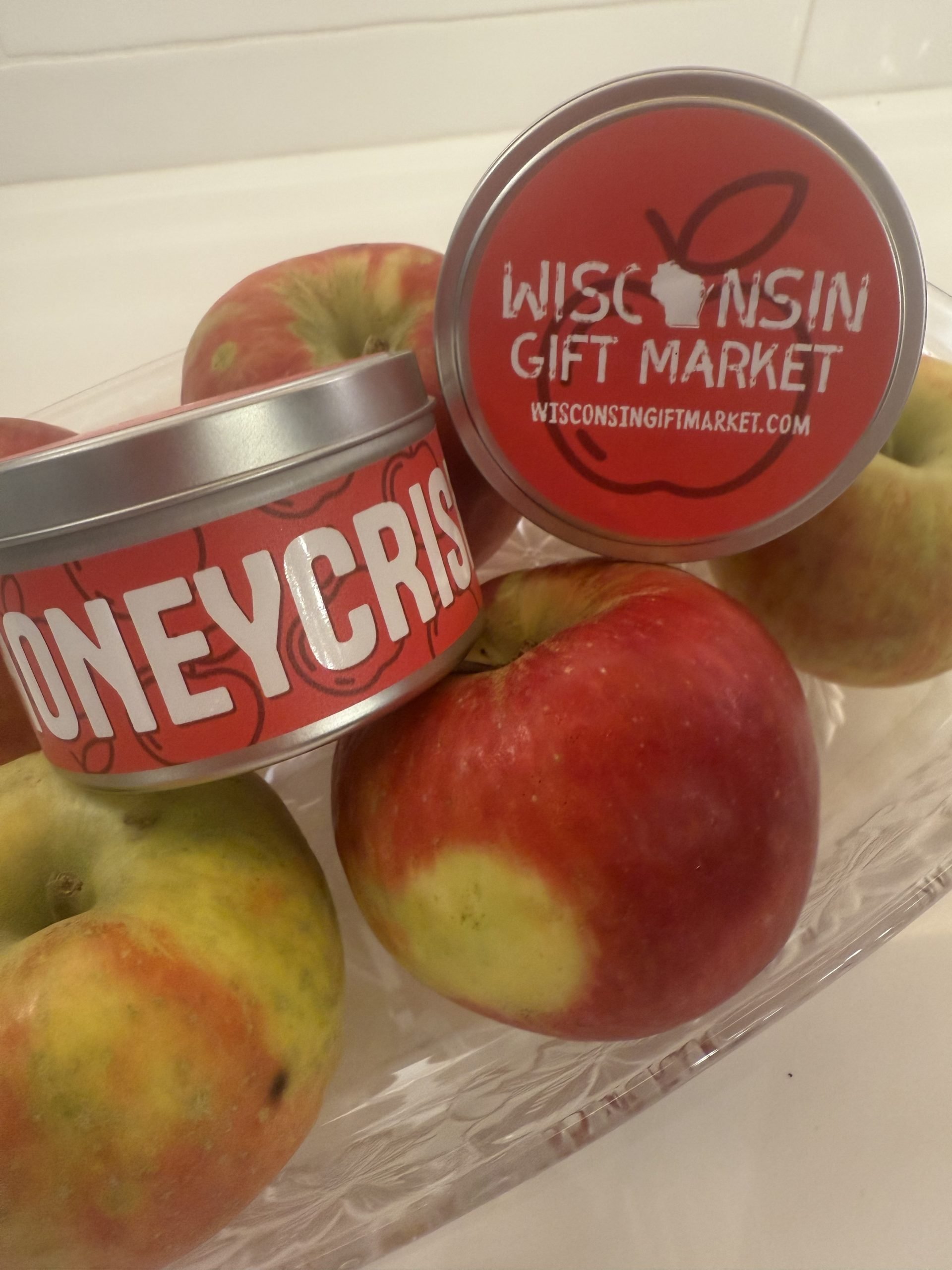 Wisconsin Gift Market Candle Tins (8 oz) - Image 3